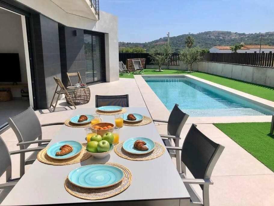 Naramia Sagaro Villa With Poolgarden10 Pax S'Agaro Kültér fotó